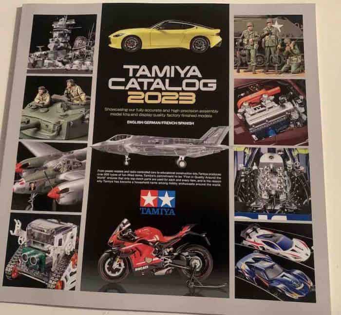 64443 catalogo Tamiya 2023