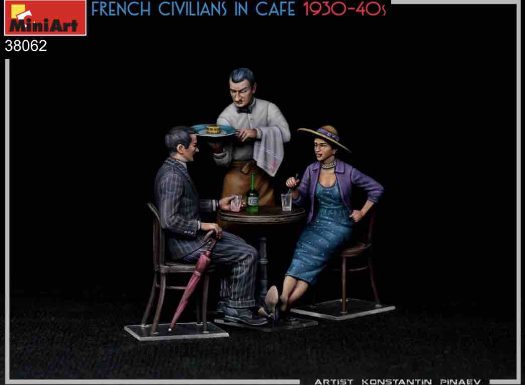 38062 French civilians in cafe side detail