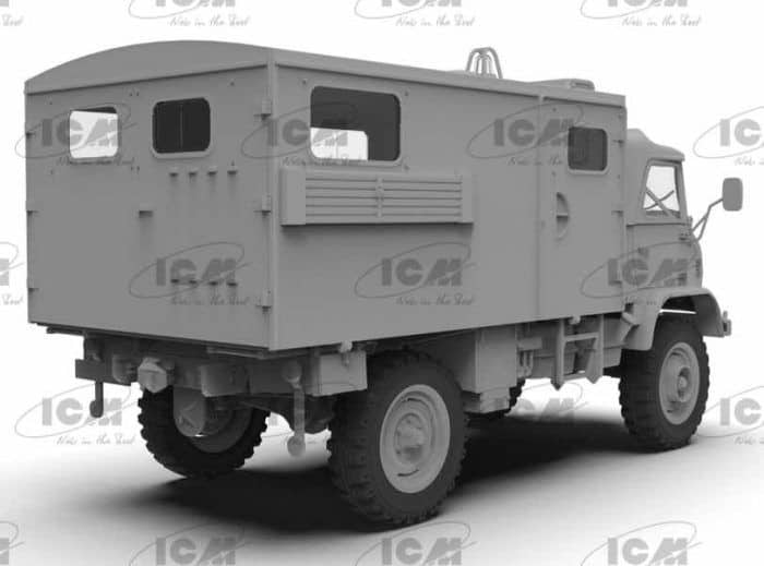 35138 Unimog S 404 rear ambulance