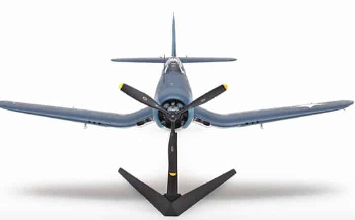 60324 vought F4U-1 Corsair flying front end