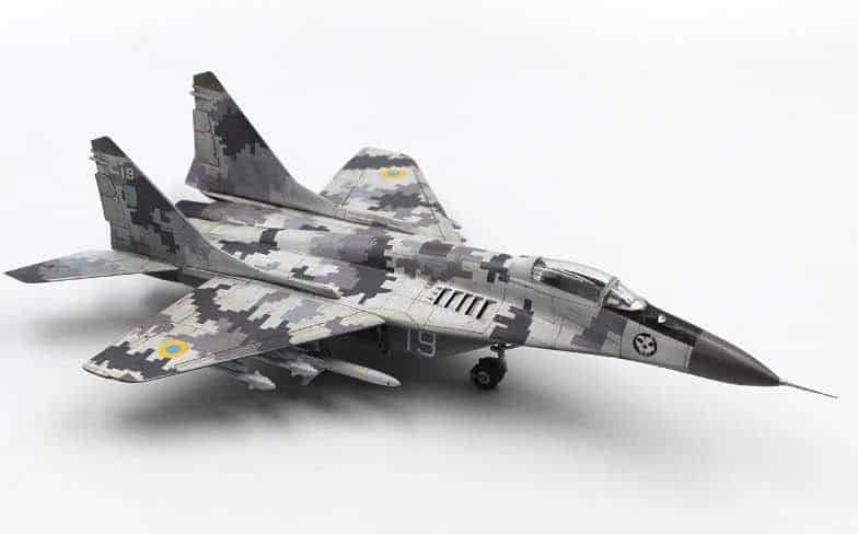 72143 mig 29 with HARM side view